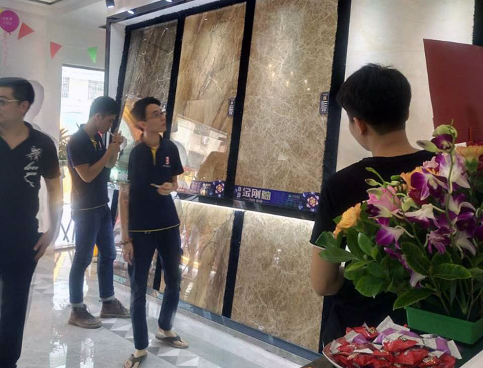 金艾陶 瓷磚代理  陶瓷一線品牌 普寧 開業(yè)