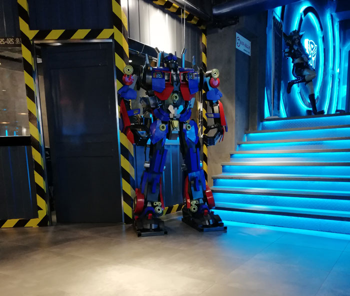 金艾陶現(xiàn)代仿古磚案例:別說了，一起去這個(gè)1000方的網(wǎng)咖開黑！