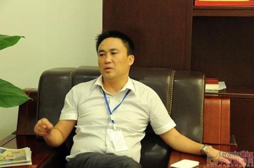 金艾陶營銷總經(jīng)理羅勝